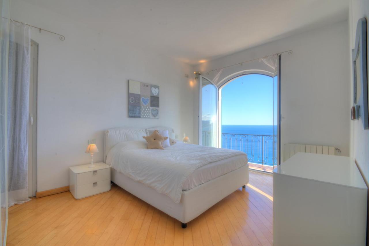 Villa Ischia Attico Sul Mare A Verezzi Borgio Verezzi Eksteriør billede