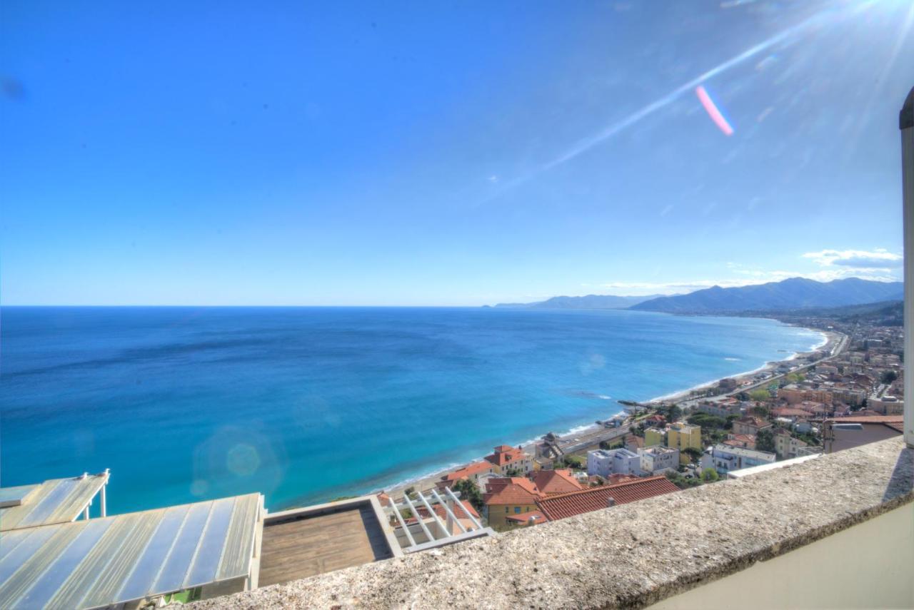 Villa Ischia Attico Sul Mare A Verezzi Borgio Verezzi Eksteriør billede